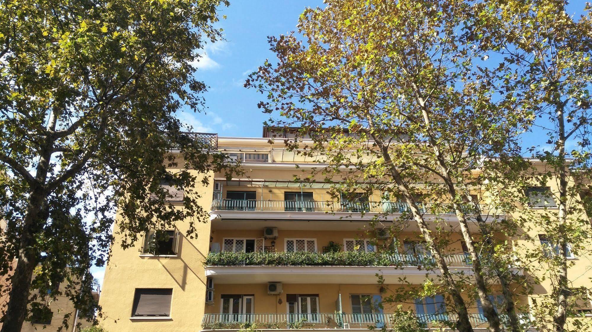 Апартаменты в Ватикан — 65 кв. м., спальни: 2, собственных ванных: 1 Рим Экстерьер фото
